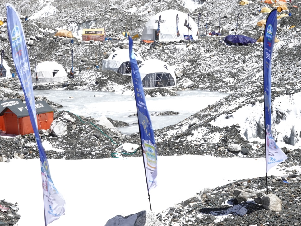 元的氙气“外挂”缩短到4天18小时:“没有高反我感觉棒极了”mg不朽情缘平台网站登顶珠峰正常需40多天有人却靠124万(图1) 元的氙气“外挂”缩短到4天18小时:“没有高反我感觉棒极了”mg不朽情缘平台网站登顶珠峰正常需40多天有人却靠124万(图1)