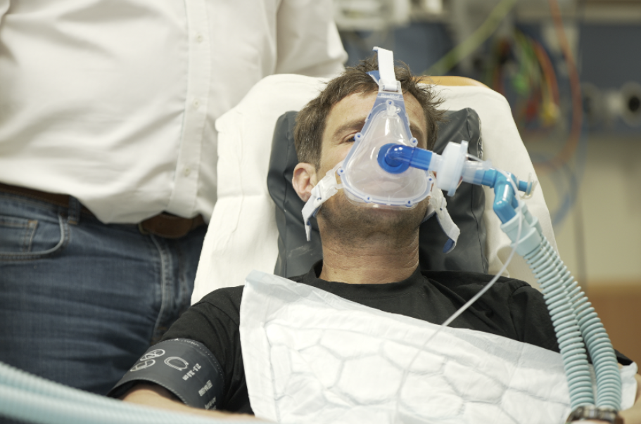 元的氙气“外挂”缩短到4天18小时:“没有高反我感觉棒极了”mg不朽情缘平台网站登顶珠峰正常需40多天有人却靠124万(图3) 元的氙气“外挂”缩短到4天18小时:“没有高反我感觉棒极了”mg不朽情缘平台网站登顶珠峰正常需40多天有人却靠124万(图3)