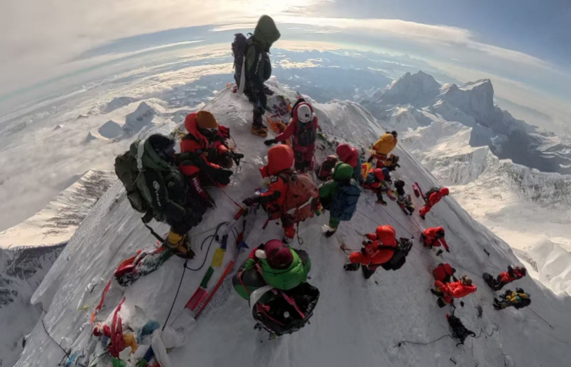 元的氙气“外挂”缩短到4天18小时:“没有高反我感觉棒极了”mg不朽情缘平台网站登顶珠峰正常需40多天有人却靠124万(图5) 元的氙气“外挂”缩短到4天18小时:“没有高反我感觉棒极了”mg不朽情缘平台网站登顶珠峰正常需40多天有人却靠124万(图5)