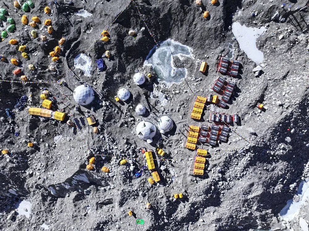 元的氙气“外挂”缩短到4天18小时:“没有高反我感觉棒极了”mg不朽情缘平台网站登顶珠峰正常需40多天有人却靠124万(图4) 元的氙气“外挂”缩短到4天18小时:“没有高反我感觉棒极了”mg不朽情缘平台网站登顶珠峰正常需40多天有人却靠124万(图4)